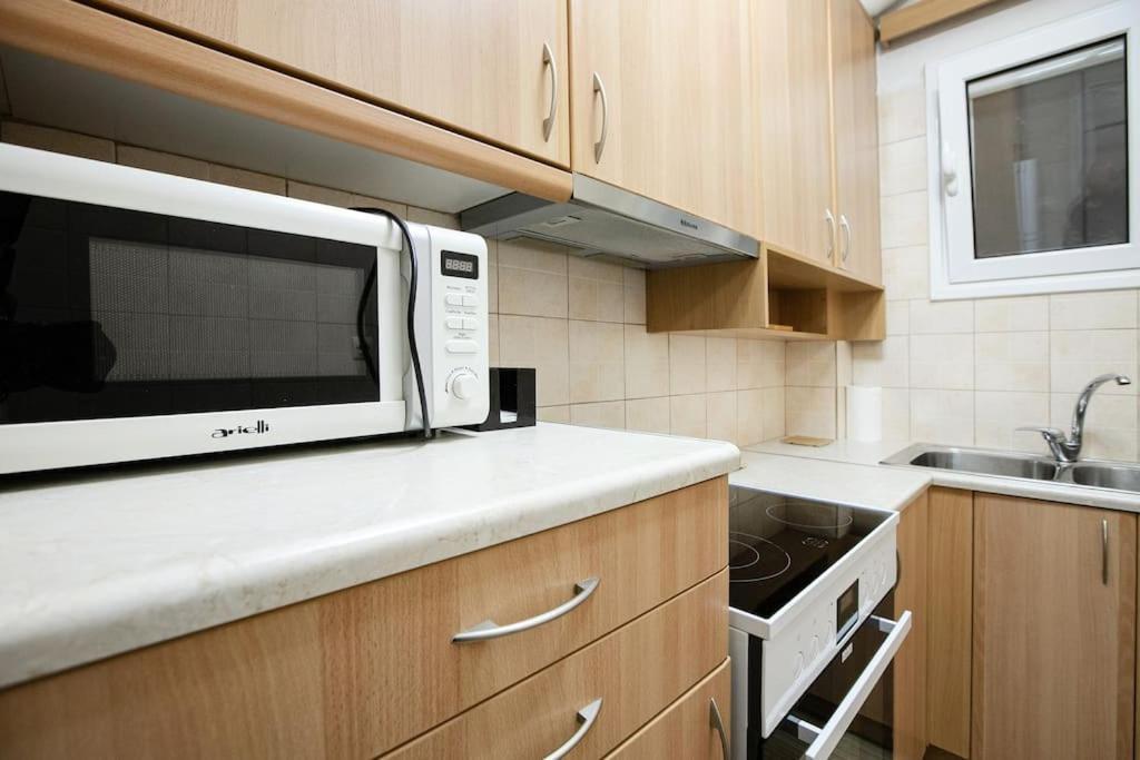 Stylish And Comfortable Apartment Athen Exterior foto